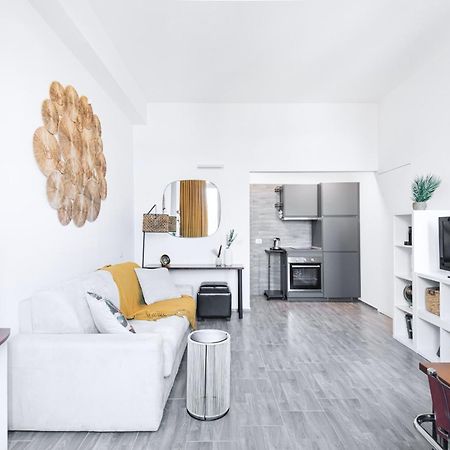 Easylife - Studio Moderno E Luminoso In Repubblica Милан Экстерьер фото