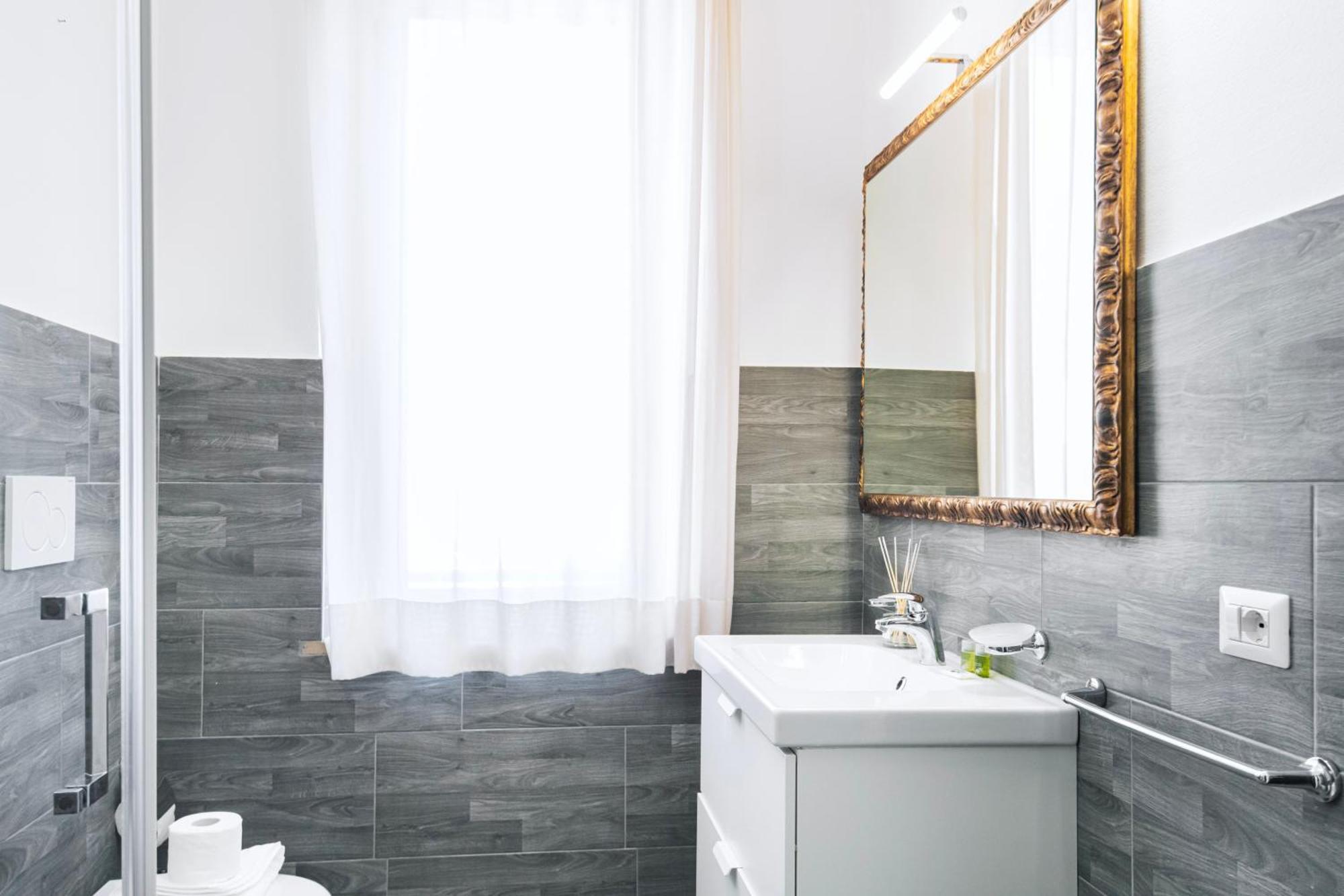 Easylife - Studio Moderno E Luminoso In Repubblica Милан Экстерьер фото